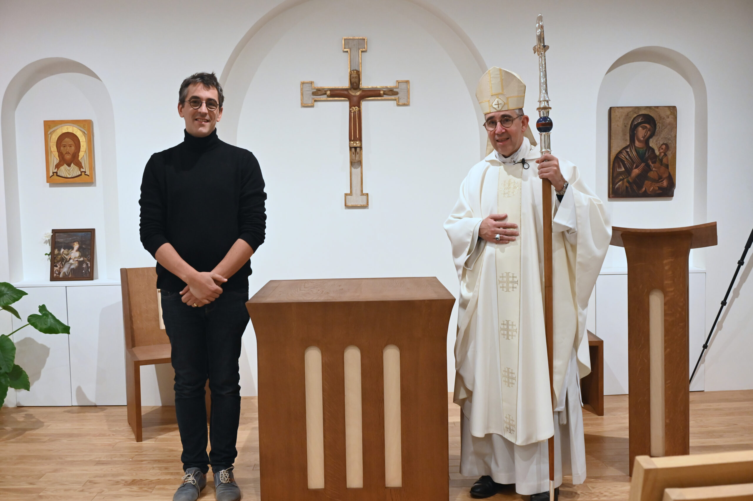 Bénédiction par Mgr Rougé de la nouvelle Chapelle Sainte-Geneviève à Rueil-Malmaison (92)